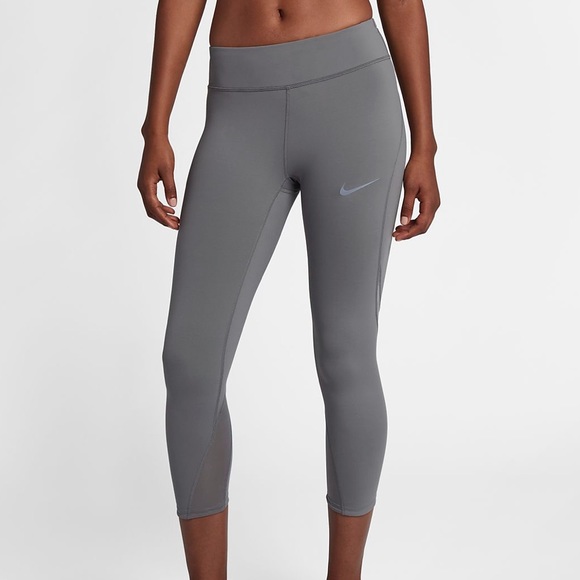 nike epic lux tight fit